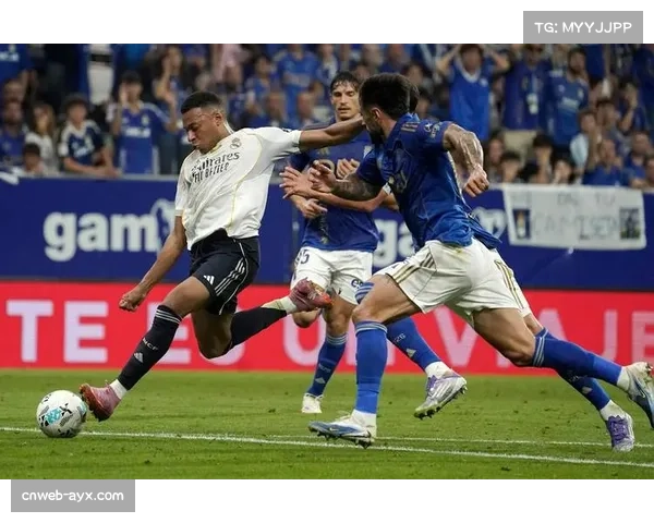 西甲赛场教练临场指挥对比 神换人与战术失误决定比赛走向 西甲赛场教练临场指挥对比 神换人与战术失误决定比赛走向